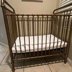 Million Dollar Baby  Mini Crib in Vintage Gold