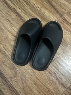 Yeezy Slide Onyx 0-1