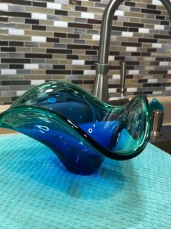 Vintage Italian Murano Glass Fluted Bowl, just gorgeous. 10” L x 10” W x 5” H