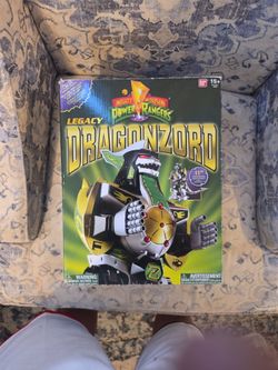 Bandai mighty morphin power rangers legacy dragonzord.
