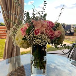 Flower Arrangements S/M/L $40+