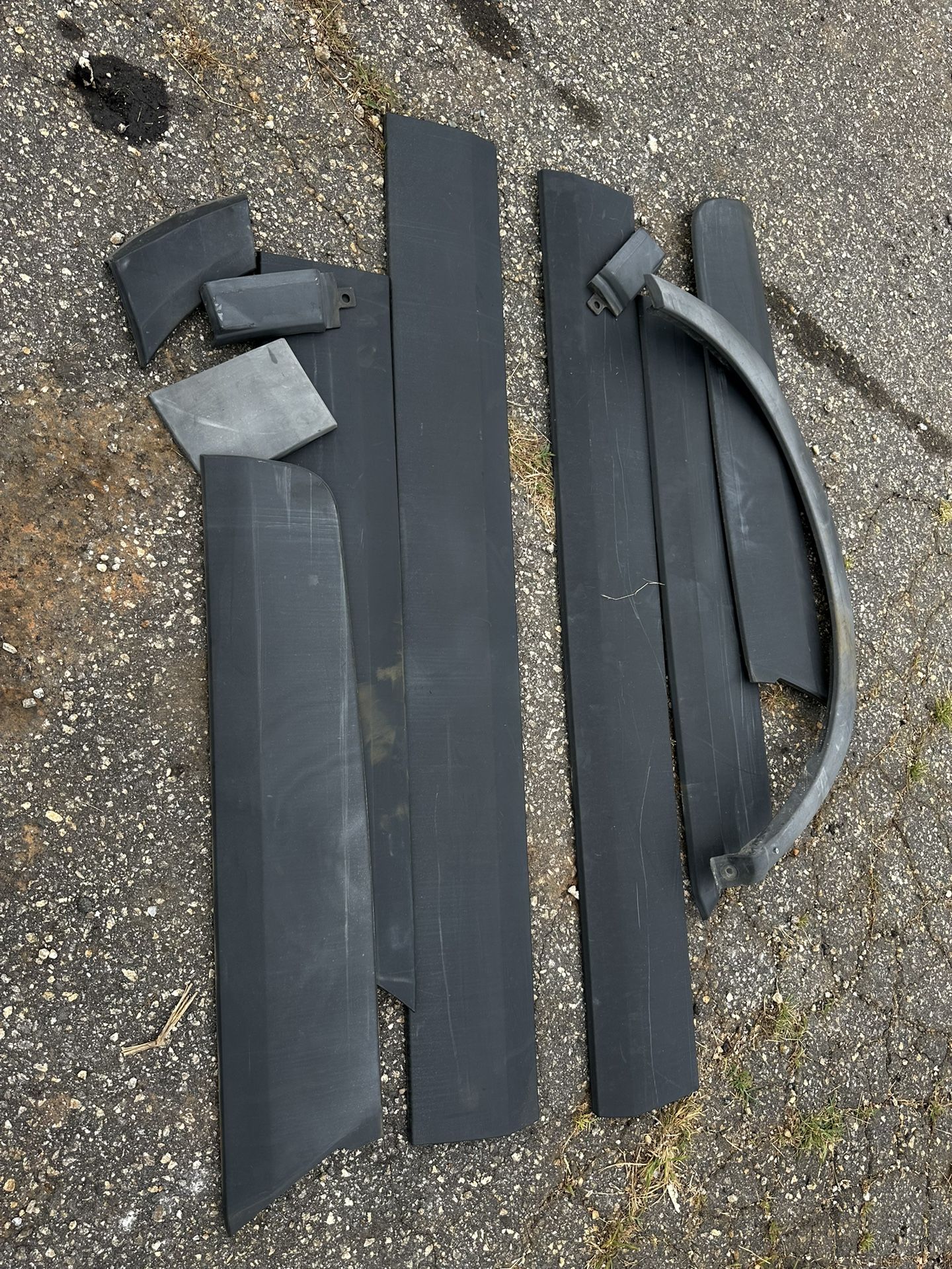 Side plastic on dodge sprinter