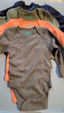 New 4 Plain Onesies - 6 Month