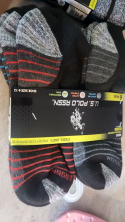 Low cut socks.