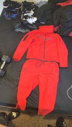 Nike tech size large