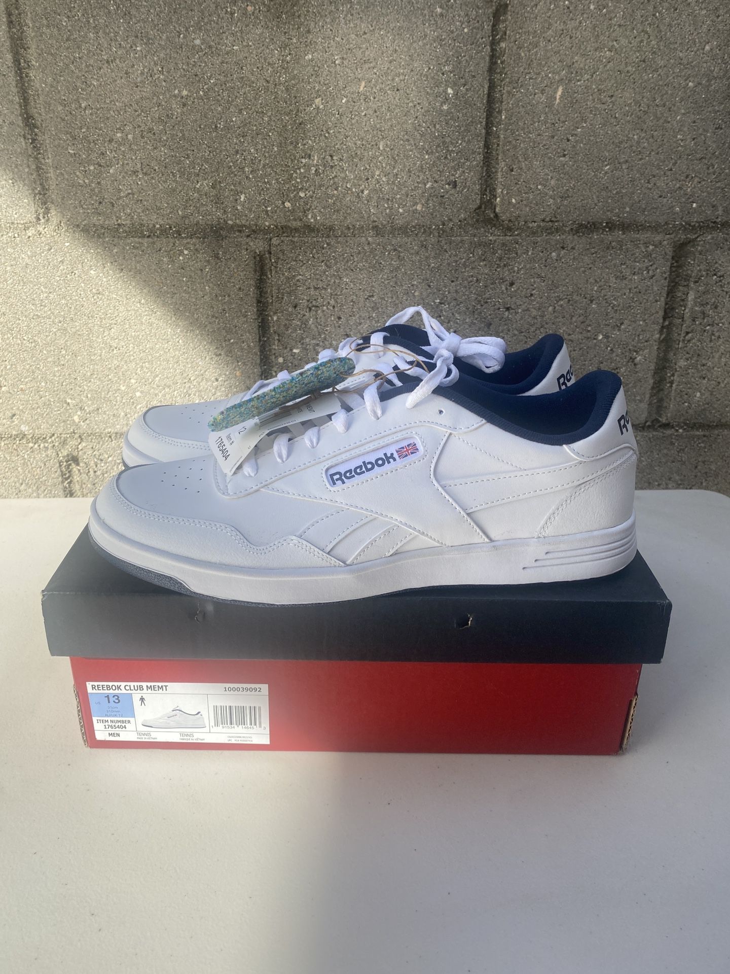 Brand New Reebok Classic Club C Ment Size 12