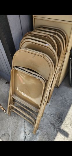 8 Chairs