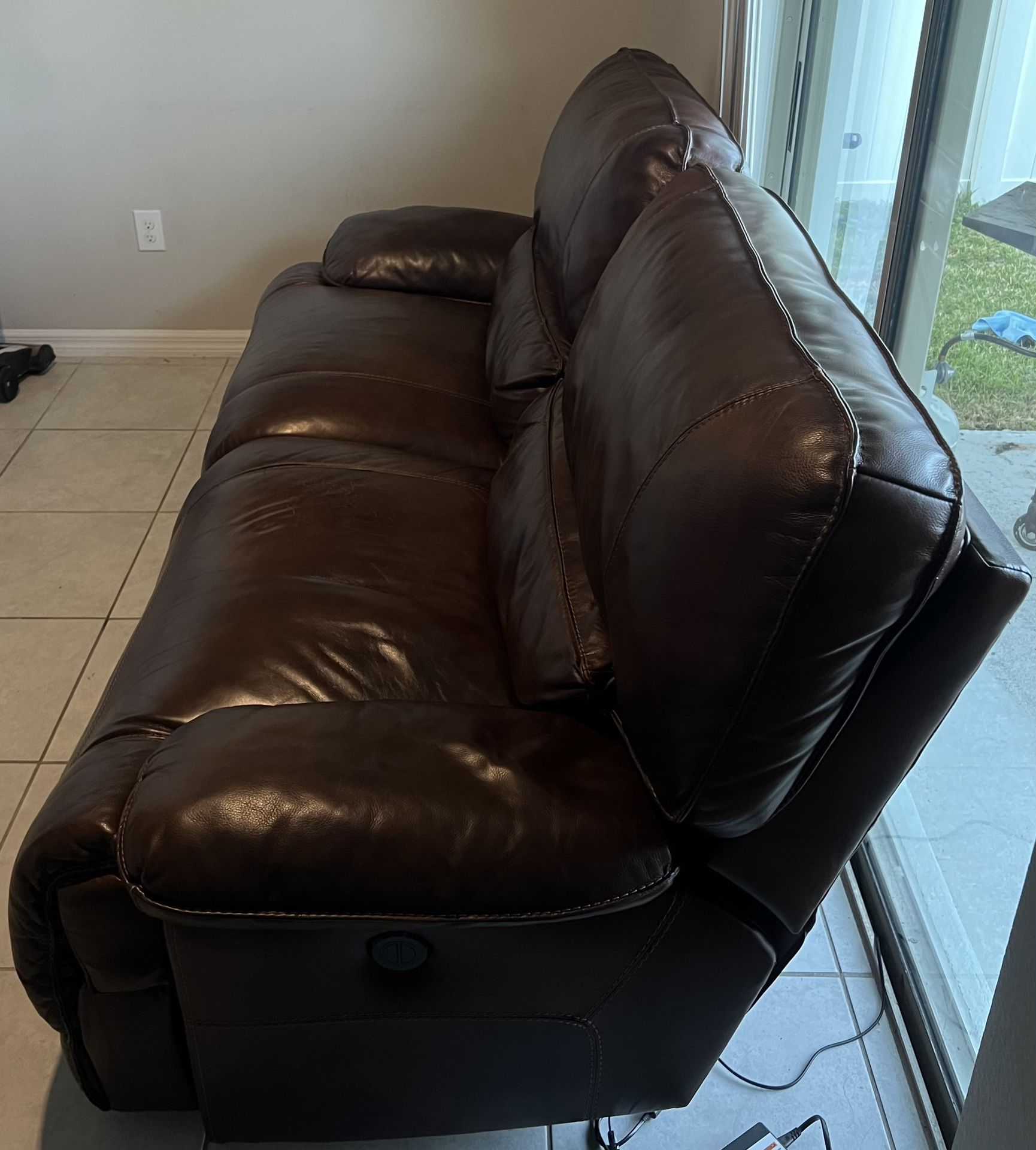 Genuine leather Electric Sofa , Great Condition 