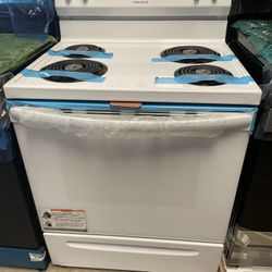 Stove Electric Frigidaire White 30”