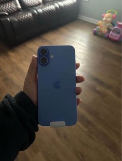 Apple iPhone 16 Blue