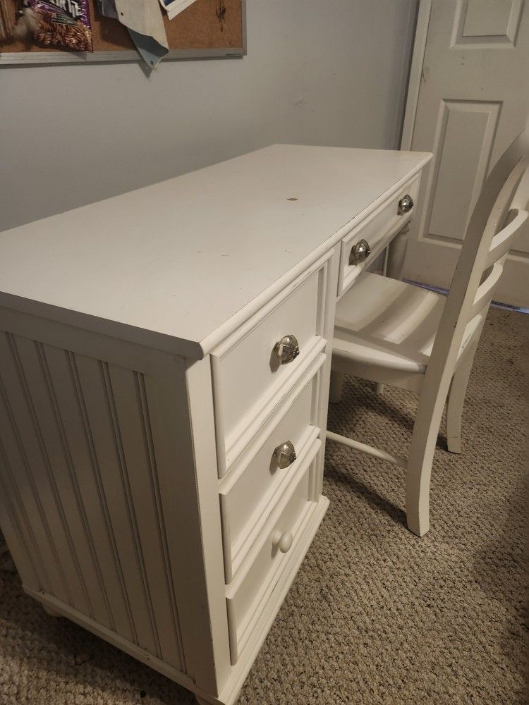 Stanley Furniture Teen Bedroom Set