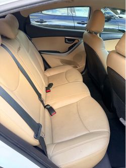 2012 Hyundai Elantra