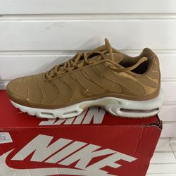 Nike Air Max Plus Flax Size 12
