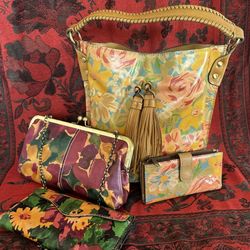 Like New Patricia Nash Lot Of Purses And Wallets 