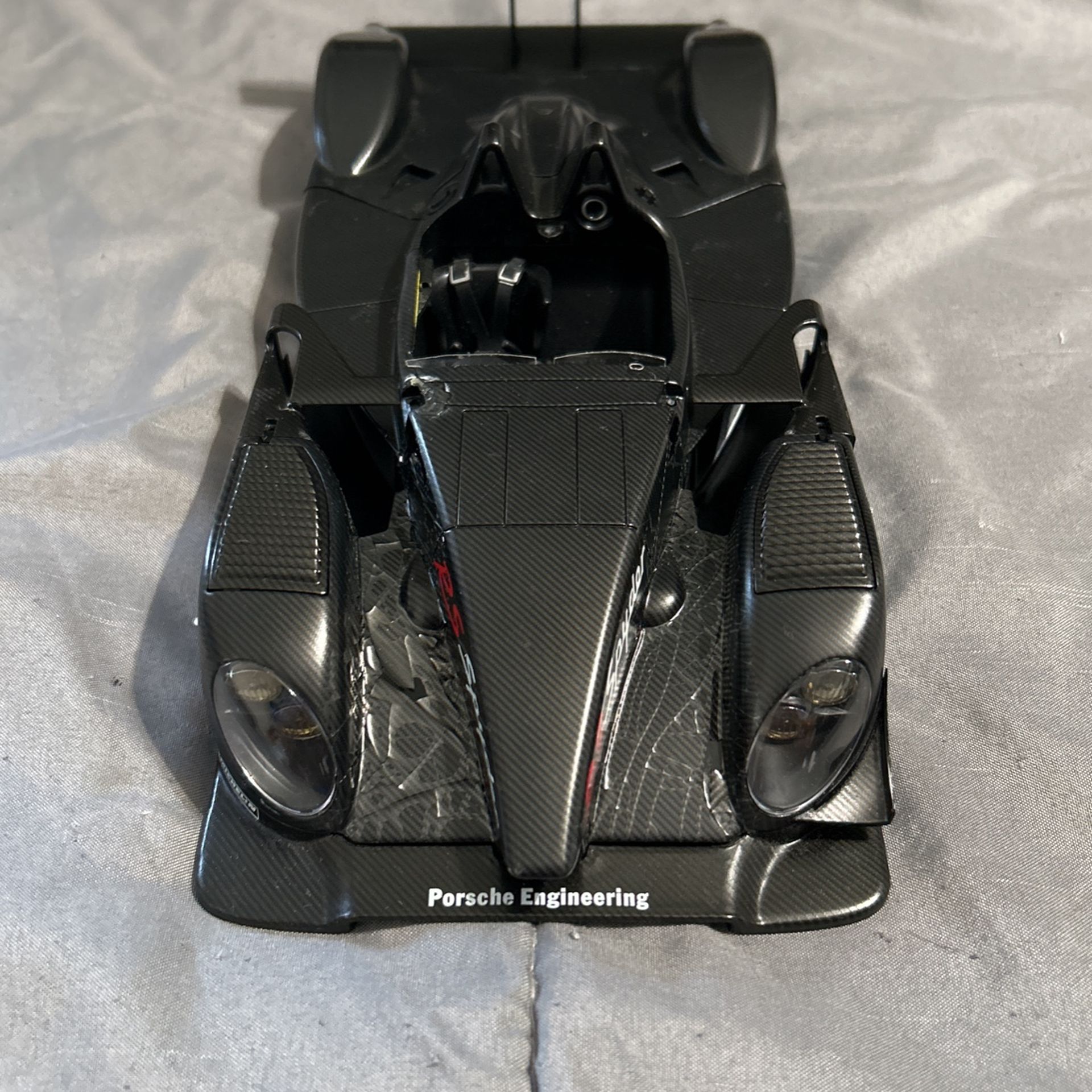 PORSCHE: RS Spyder (Black Carbon Fiber Variant) Model 1:18 Scale