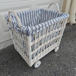 19*15*17 (LxWxH)Rattan made Cart with wheels and Carry handle