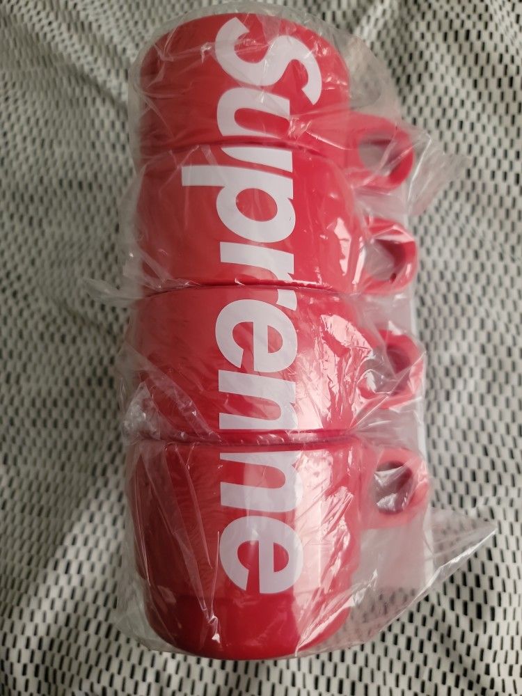 Supreme SS18 Stacking Cups
