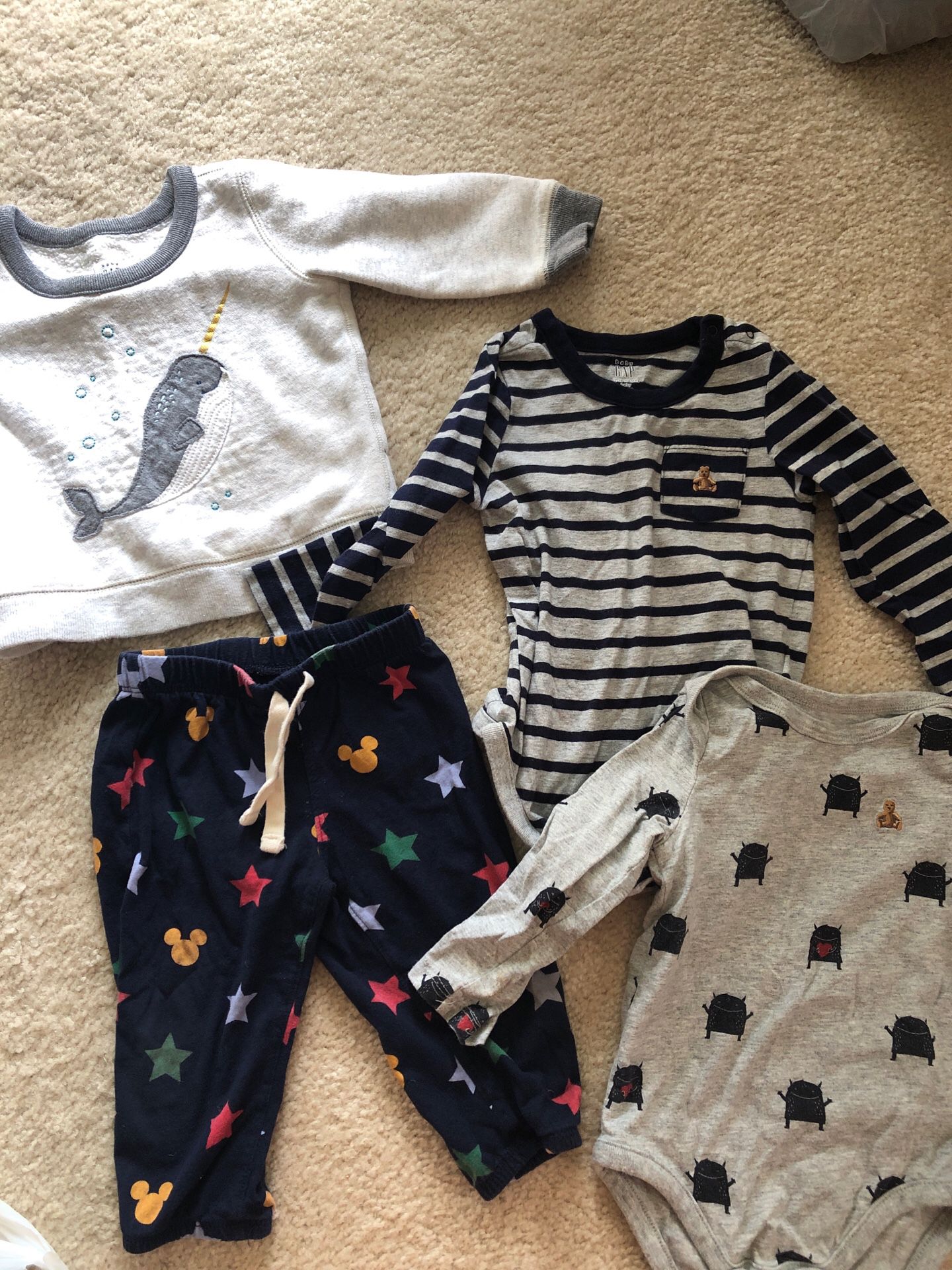 Baby gap clothes 12-18 months