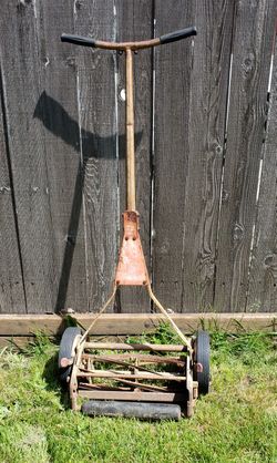 1960's Vintage SCOTTS SILENT Manual Reel Push Lawn Mower that Works (OBO)!