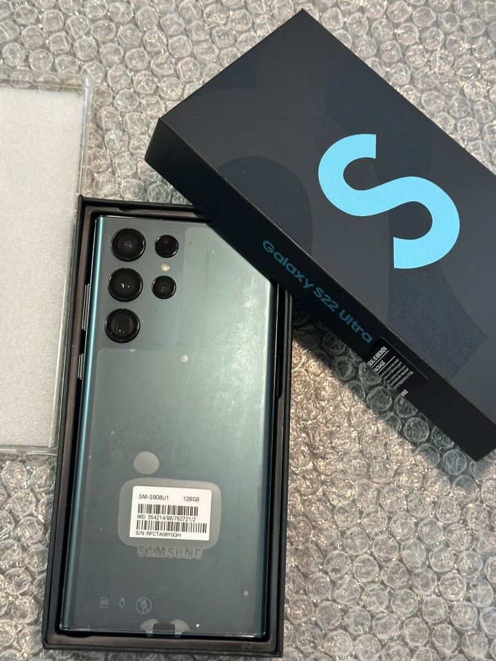 Samsung Galaxy S22 ULTRA Green Unlocked New SEALED BOX