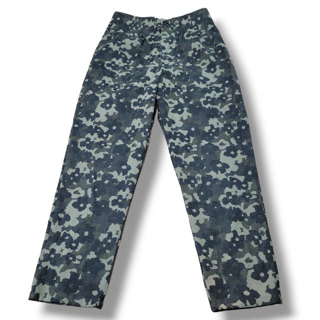 AMADI Pants Size XS W26"xL24" Straight Leg Crop Pants Pleated Floral Camouflage Camo Measurements In Description 