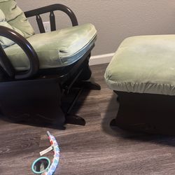 Rocking chair with ottoman
