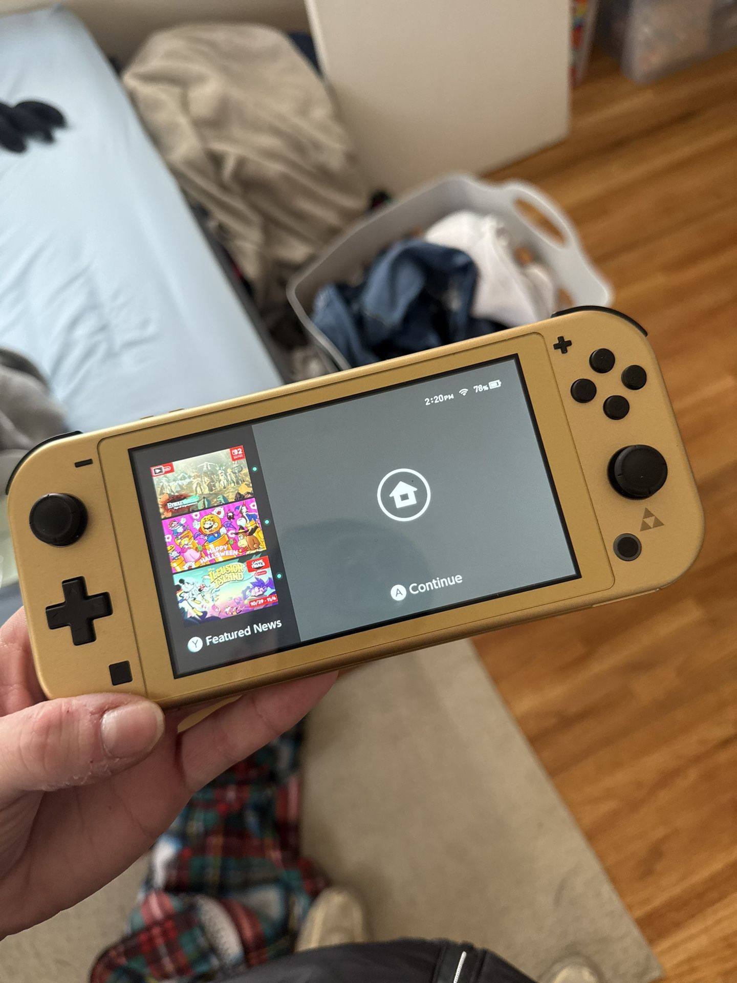 Nintendo Switch (GOLD)