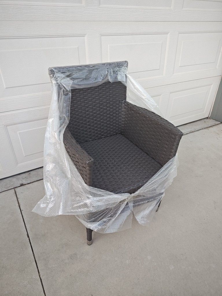Outdoor Patio Wicker Rattan Dining Chairs in Espresso 2