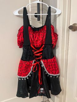 Women’s Pirate Costume