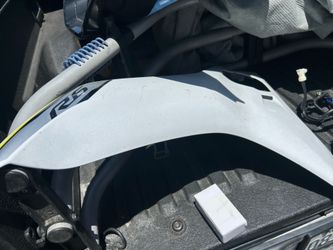 Genuine OEM Yamaha YZF-R3 Left Upper Side Fairing Cowl Panel.