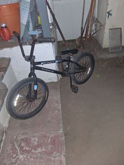 Off The Front BMX Bike(FIRST COME FIRST SERVE)