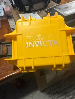 Invicta Yellow Watch Collector Case