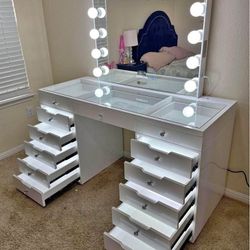 Glam Vanity Set