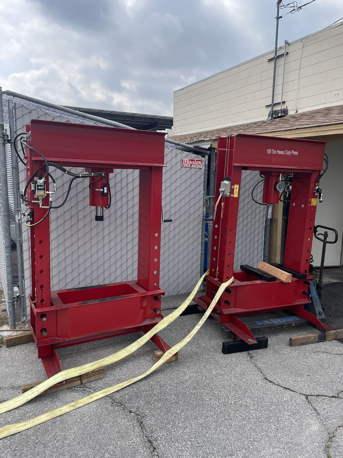 Hydraulic PRESS 150 TON