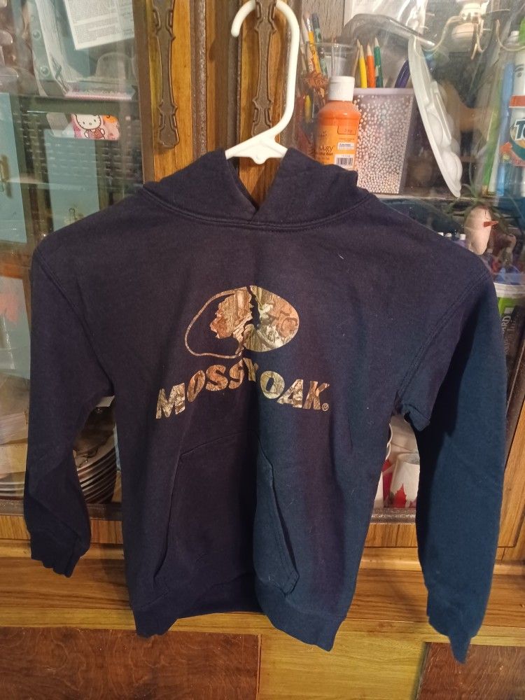 Mossy Oak Black/Camo Sweater Youth Size: Small