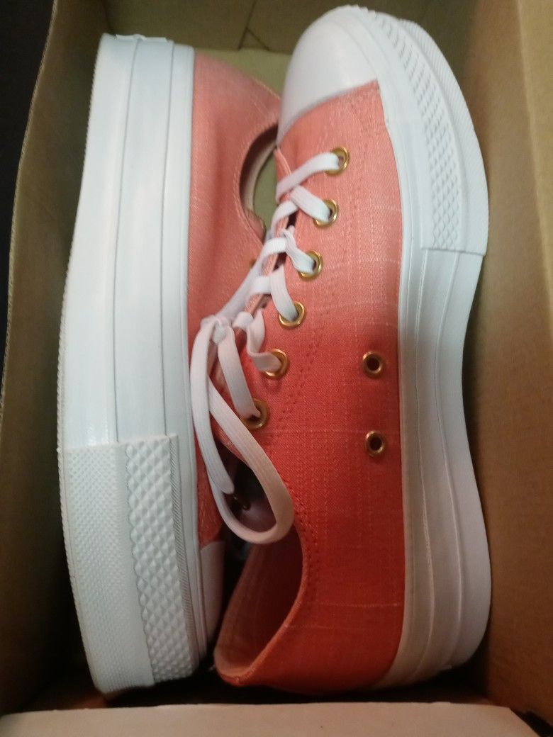 Converse Women Shoes 