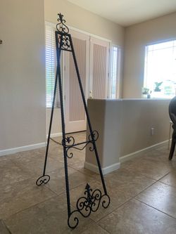Wrought Iron Stand Floor Easel