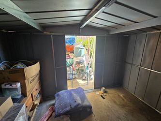Storage 8x10