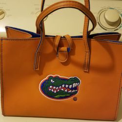 Alan Stuart Florida Gators Tote Purse 9 In Wide 7 In Tall With Blue Felt Lining And Velcro Closure. 