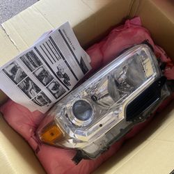 16-23 Tacoma OEM Headlights 