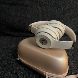 Beats Solo 3  Rose Gold 