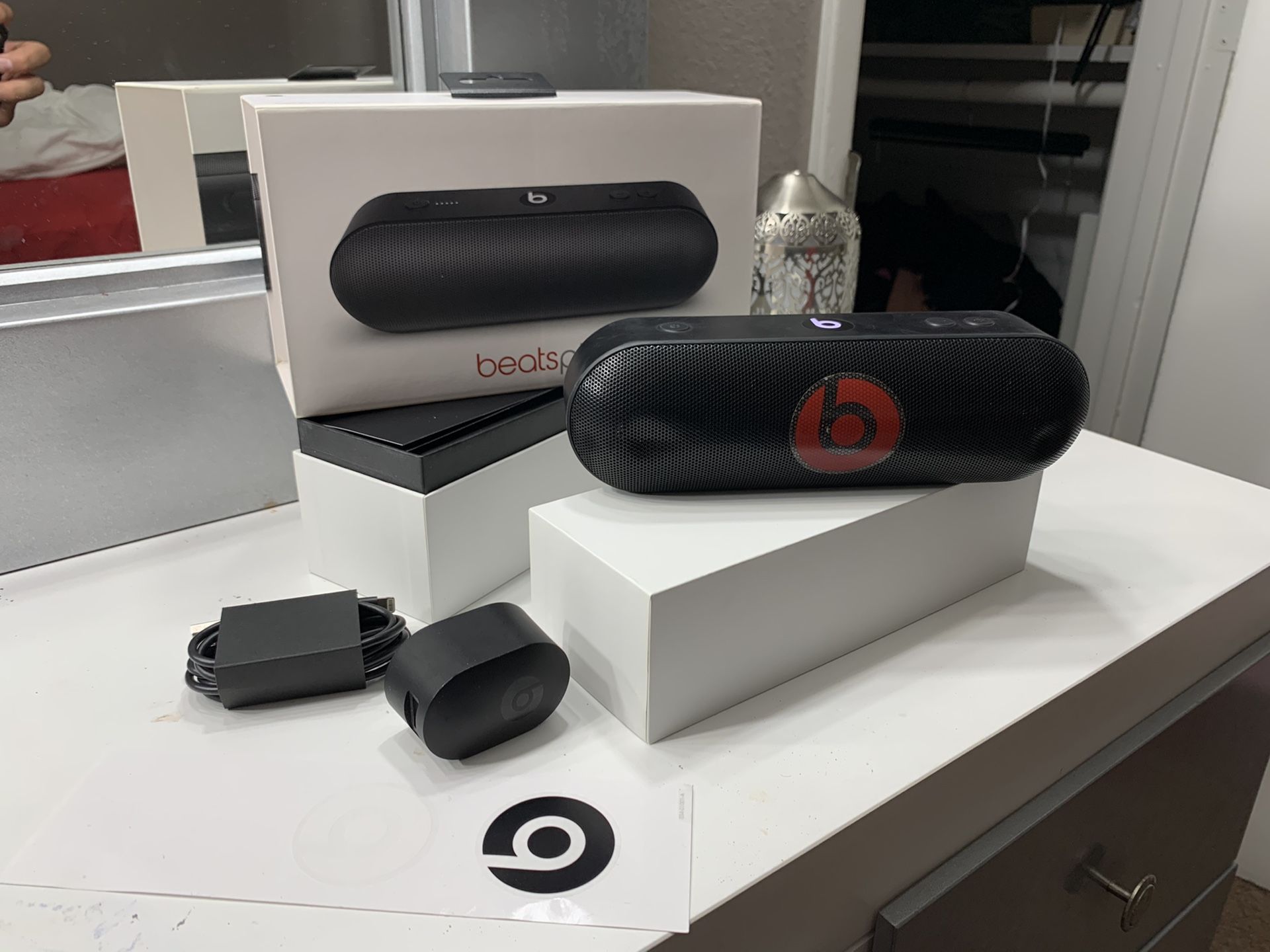 Beats pill+