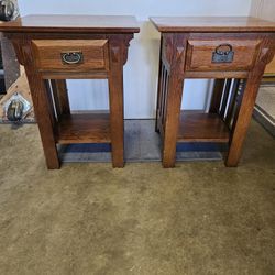 End Tables/Nightstands Set