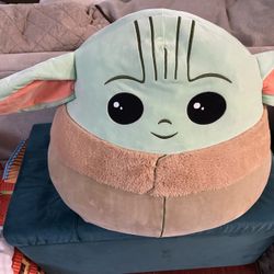 Large Baby Yoda Squish mallow