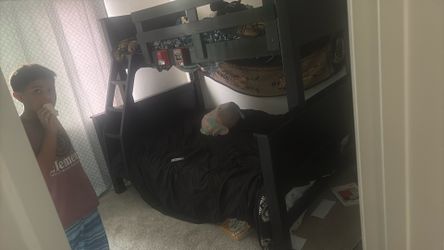 Bunk bed