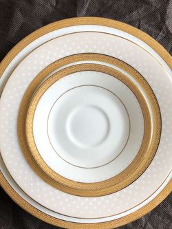 Contemporary Noritake China 