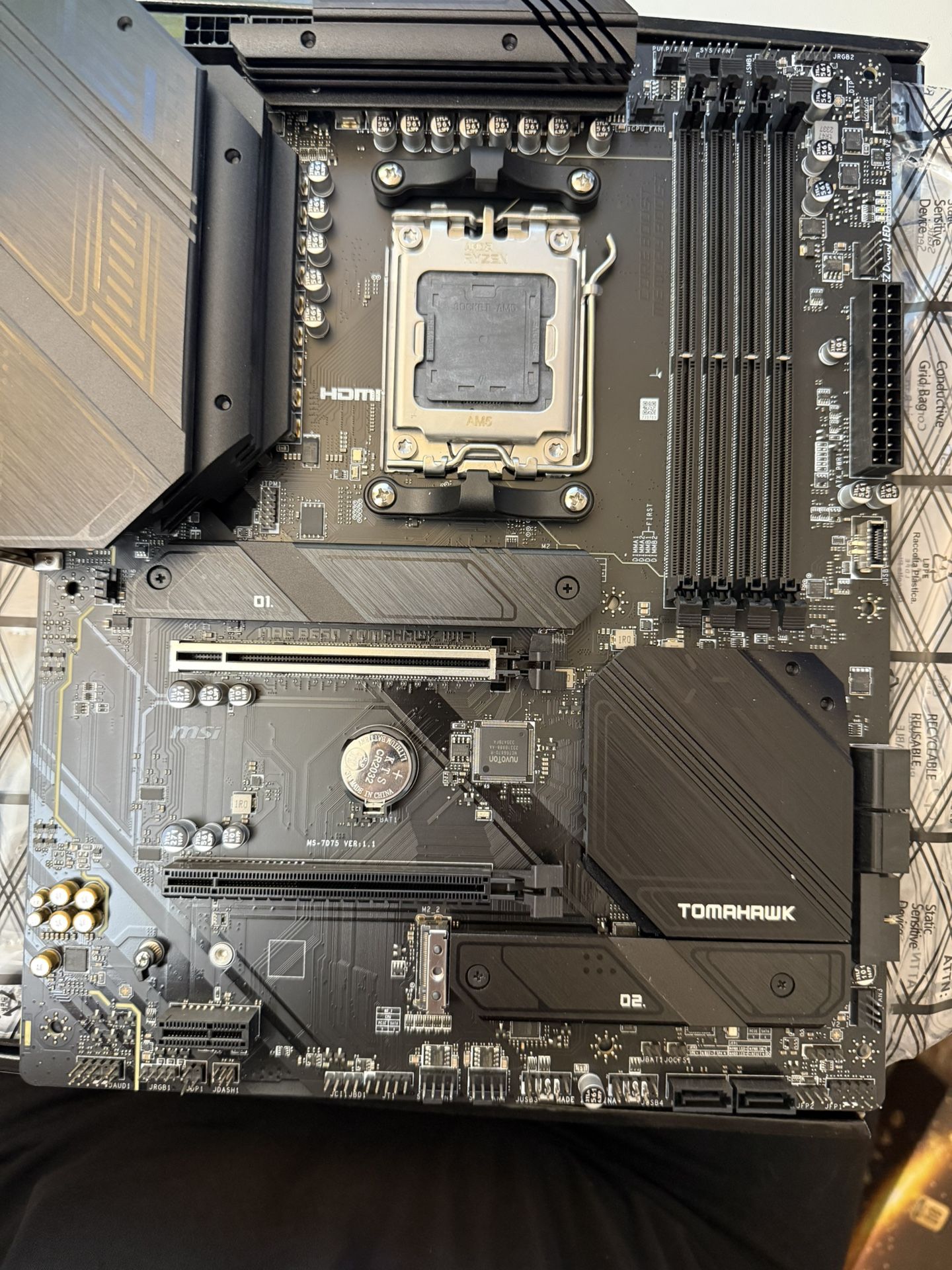 MSI MAG B650 Tomahawk WiFi Motherboard ATX