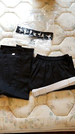 Karate Gi (Size 4)