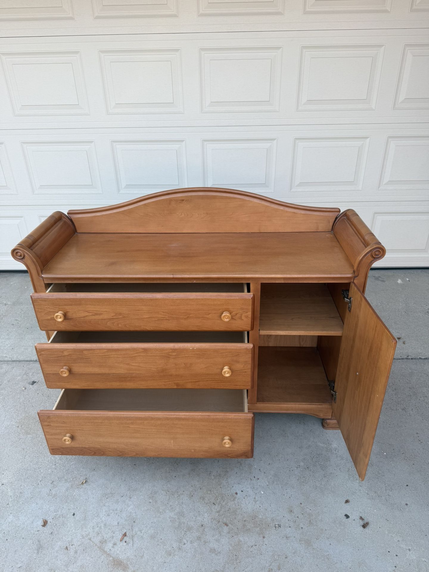 Infant Changing Dresser