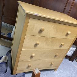 Maple Dresser Shaker Style 34x20x42” H